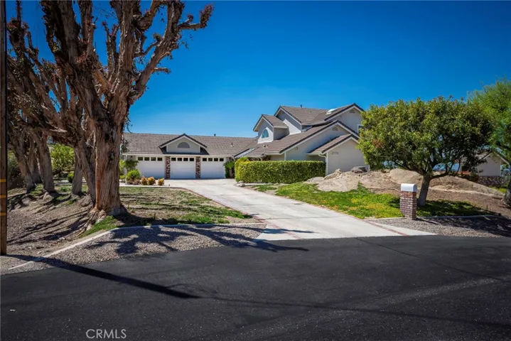 27715 Hemet Street, Hemet, California 92544