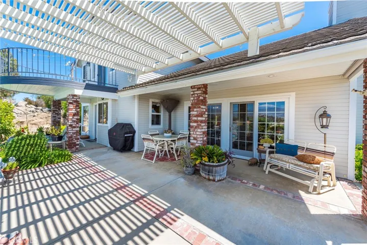 27715 Hemet Street, Hemet, California 92544