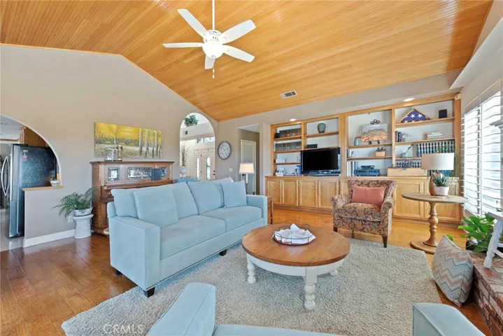 27715 Hemet Street, Hemet, California 92544