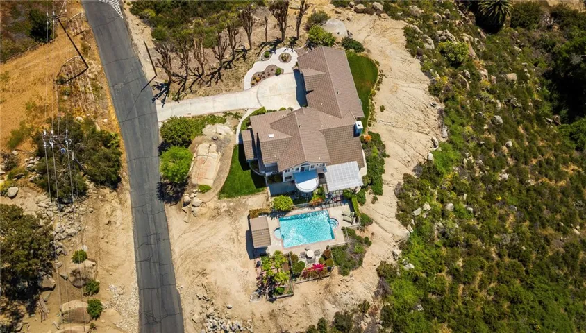 27715 Hemet Street, Hemet, California 92544