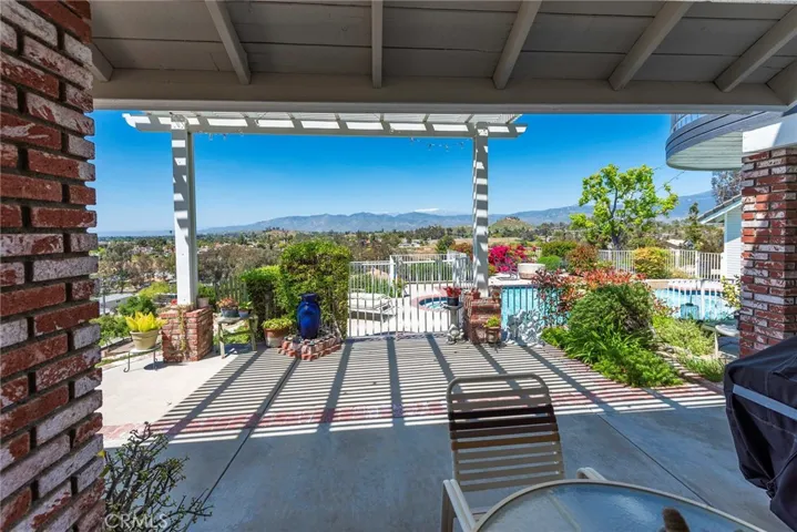 27715 Hemet Street, Hemet, California 92544