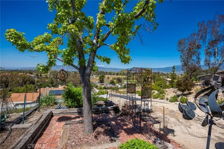 27715 Hemet Street, Hemet, California 92544