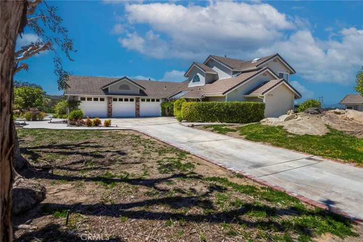 27715 Hemet Street, Hemet, California 92544