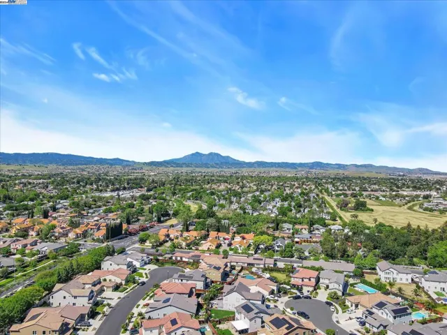 332 Macarthur Way, Brentwood, California 94513