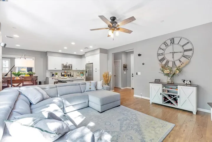 332 Macarthur Way, Brentwood, California 94513
