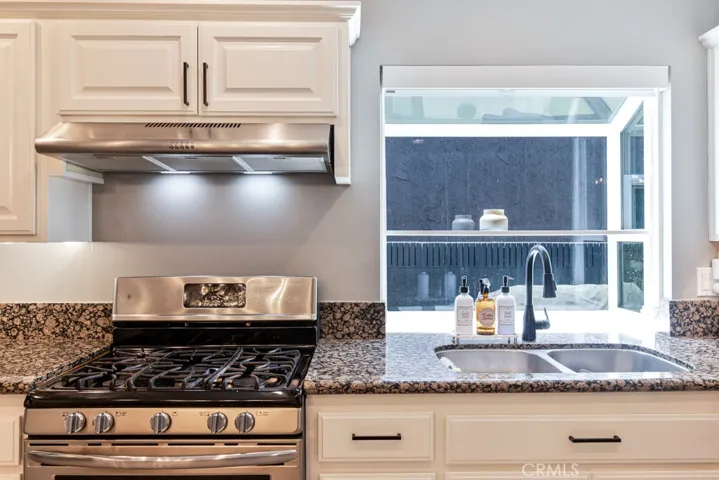 7719 E Northfield Avenue, Anaheim Hills, California 92807