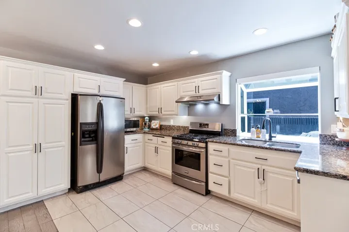 7719 E Northfield Avenue, Anaheim Hills, California 92807