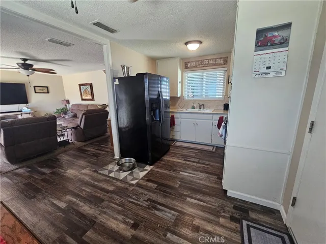 998 Bel Air Drive, Merced, California 95340