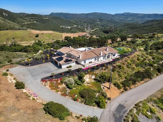 21219 Questhaven Road, San Marcos, California 92078
