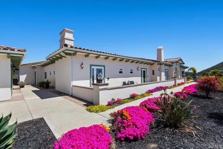 21219 Questhaven Road, San Marcos, California 92078