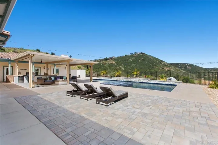 21219 Questhaven Road, San Marcos, California 92078