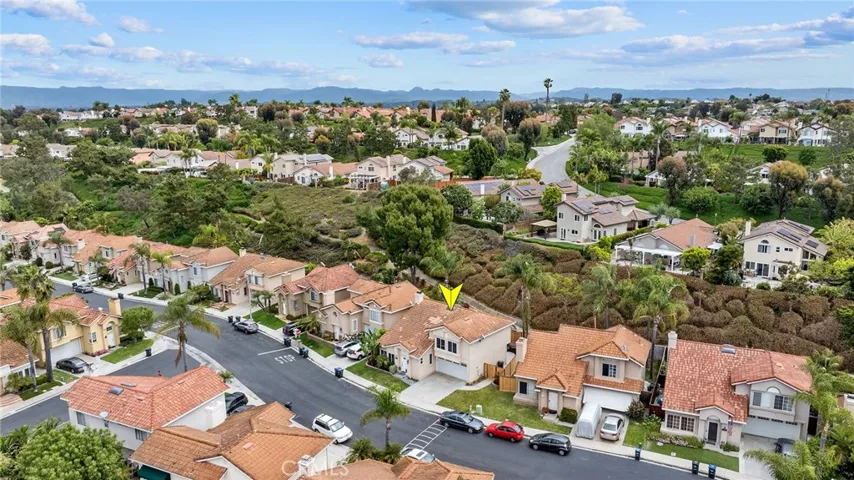 28542 Las Arubas, Laguna Niguel, California 92677