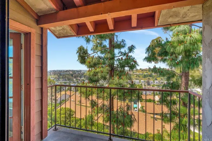 5980 Dandridge Lane 232, San Diego, California 92115