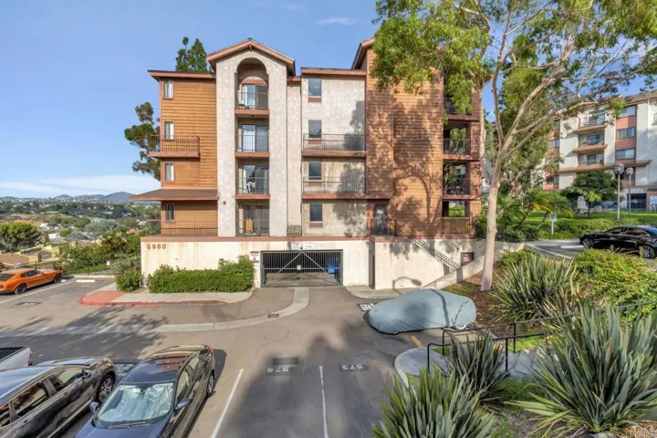 5980 Dandridge Lane 232, San Diego, California 92115