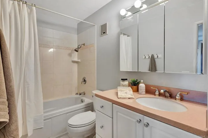 5980 Dandridge Lane 232, San Diego, California 92115