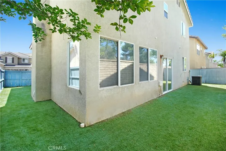 28349 Willow Court, Saugus, California 91350
