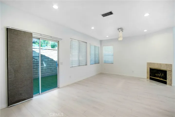 28349 Willow Court, Saugus, California 91350