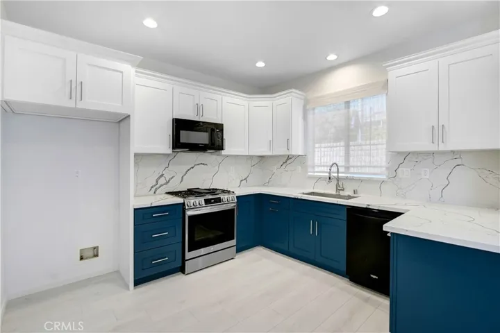 28349 Willow Court, Saugus, California 91350