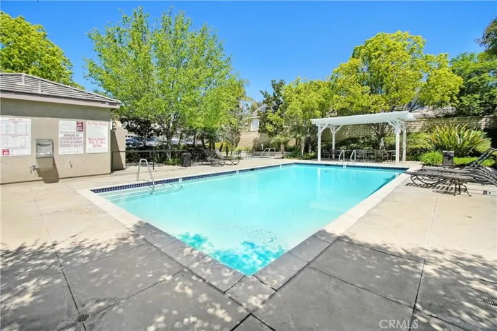 28349 Willow Court, Saugus, California 91350