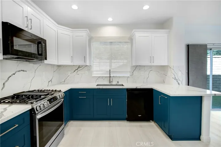 28349 Willow Court, Saugus, California 91350