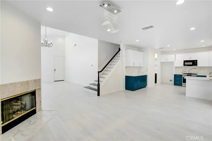 28349 Willow Court, Saugus, California 91350