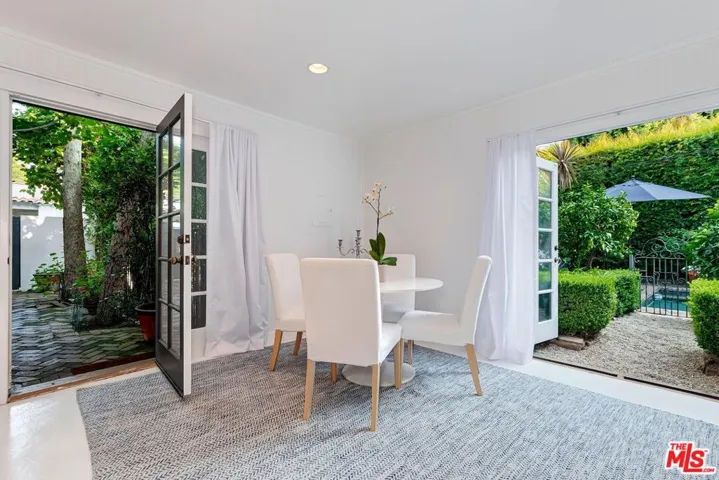 909 N Orlando Avenue, Los Angeles, California 90069