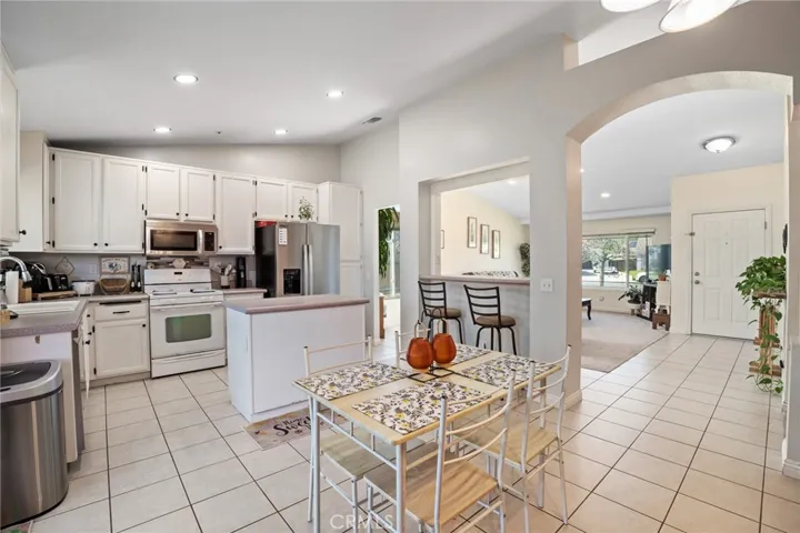 2865 W Rancho Vista Drive, Rialto, California 92377