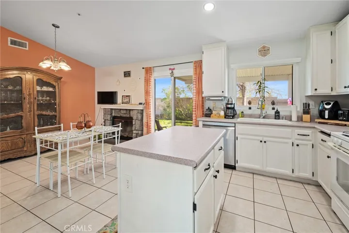 2865 W Rancho Vista Drive, Rialto, California 92377