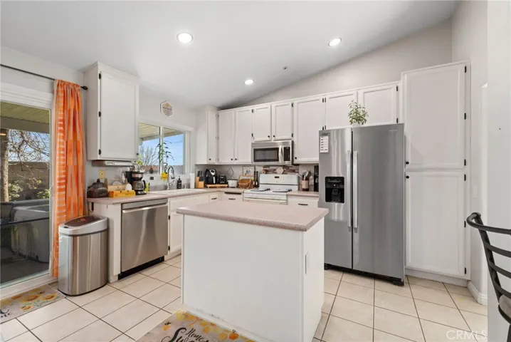 2865 W Rancho Vista Drive, Rialto, California 92377