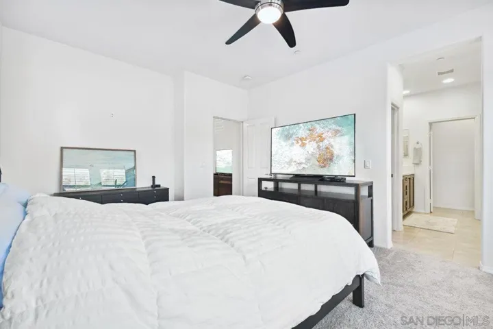 2017 Madrone Ln, Vista, California 92084