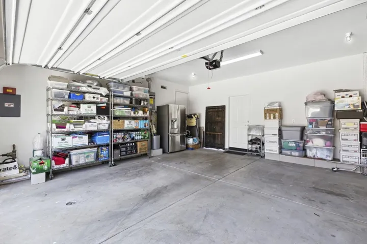 2017 Madrone Ln, Vista, California 92084