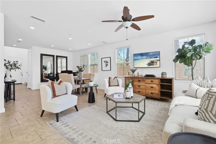 10 Oleander, Lake Forest, California 92630