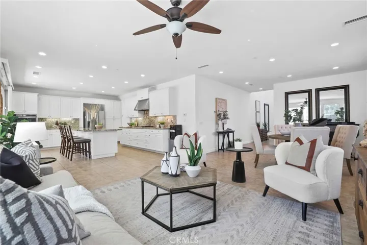 10 Oleander, Lake Forest, California 92630