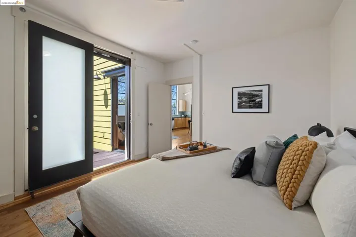 2882 Helen St, Oakland, California 94608