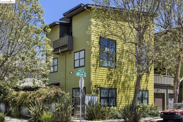 2882 Helen St, Oakland, California 94608