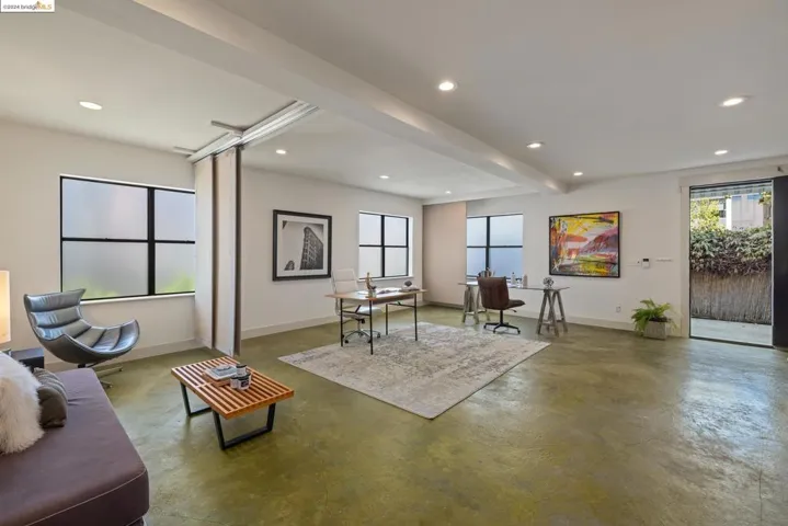 2882 Helen St, Oakland, California 94608