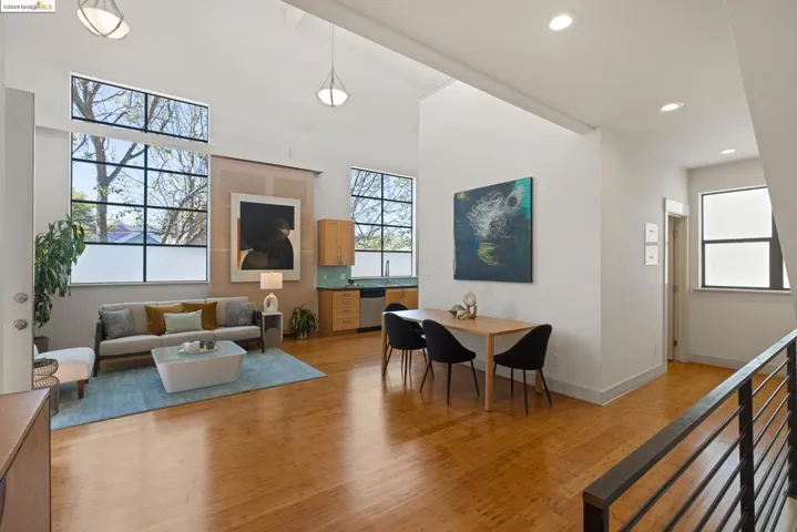 2882 Helen St, Oakland, California 94608