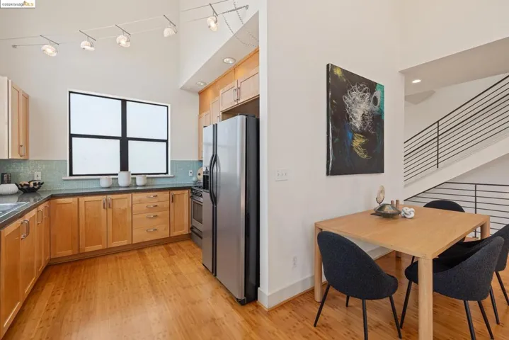 2882 Helen St, Oakland, California 94608