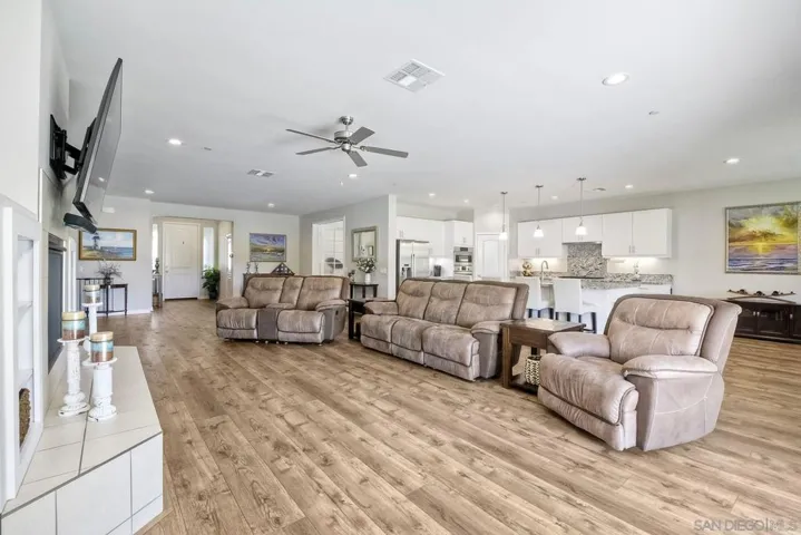 2243 Punta Roca Rd, Spring Valley, California 91977