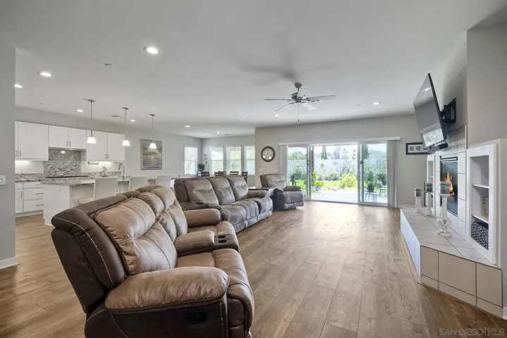 2243 Punta Roca Rd, Spring Valley, California 91977