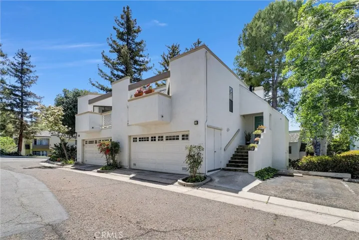 190 N Singingwood Street 2, Orange, California 92869
