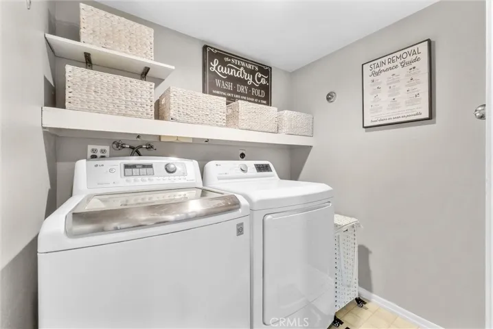 190 N Singingwood Street 2, Orange, California 92869