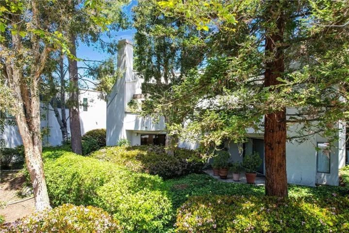 190 N Singingwood Street 2, Orange, California 92869