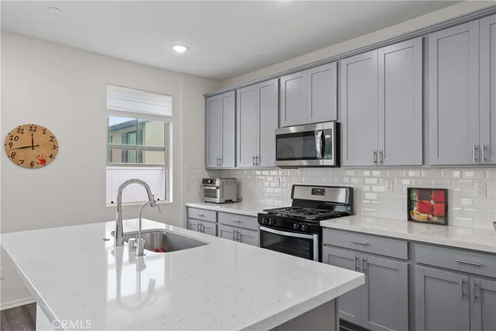 1582 Wildgrove Way, Vista, California 92081