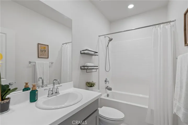 1582 Wildgrove Way, Vista, California 92081
