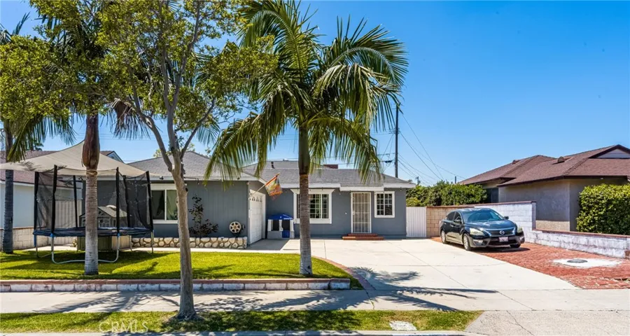 279 N Spruce Drive, Anaheim, California 92805
