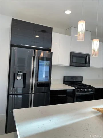 180 Lakeview Ave., Anaheim Hills, California 92807