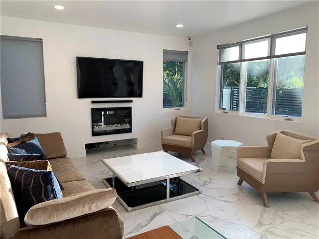 180 Lakeview Ave., Anaheim Hills, California 92807