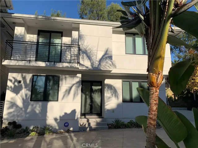 180 Lakeview Ave., Anaheim Hills, California 92807
