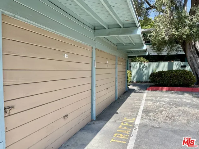 Private parking  close to unit